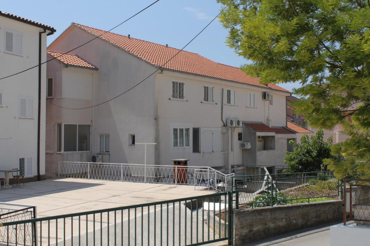 Apartments With A Parking Space Makarska - 6693 Buitenkant foto