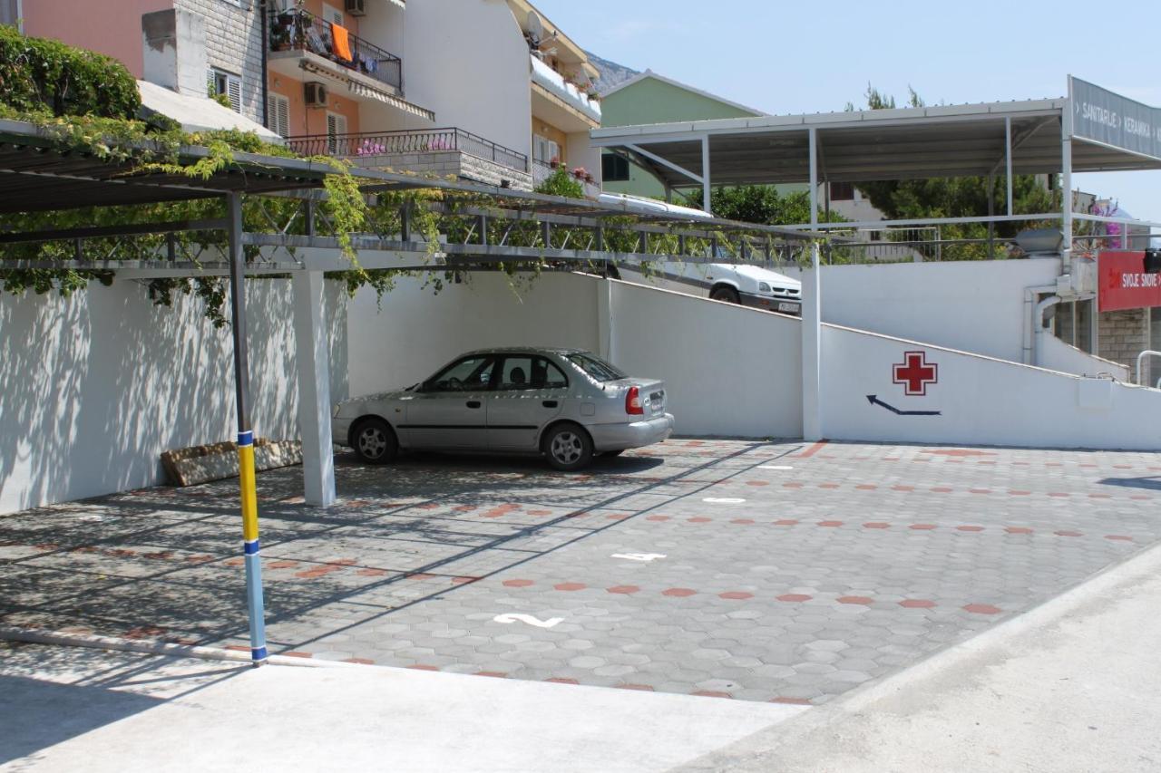 Apartments With A Parking Space Makarska - 6693 Buitenkant foto