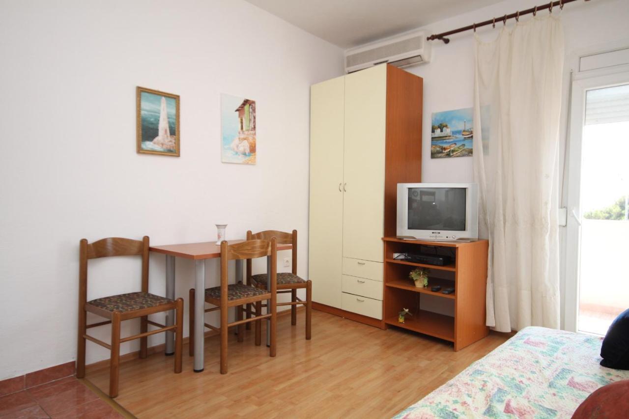 Apartments With A Parking Space Makarska - 6693 Buitenkant foto