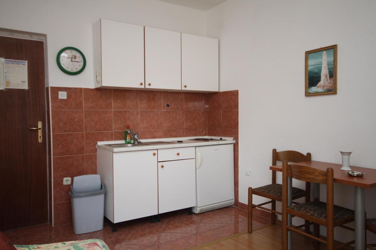 Apartments With A Parking Space Makarska - 6693 Buitenkant foto
