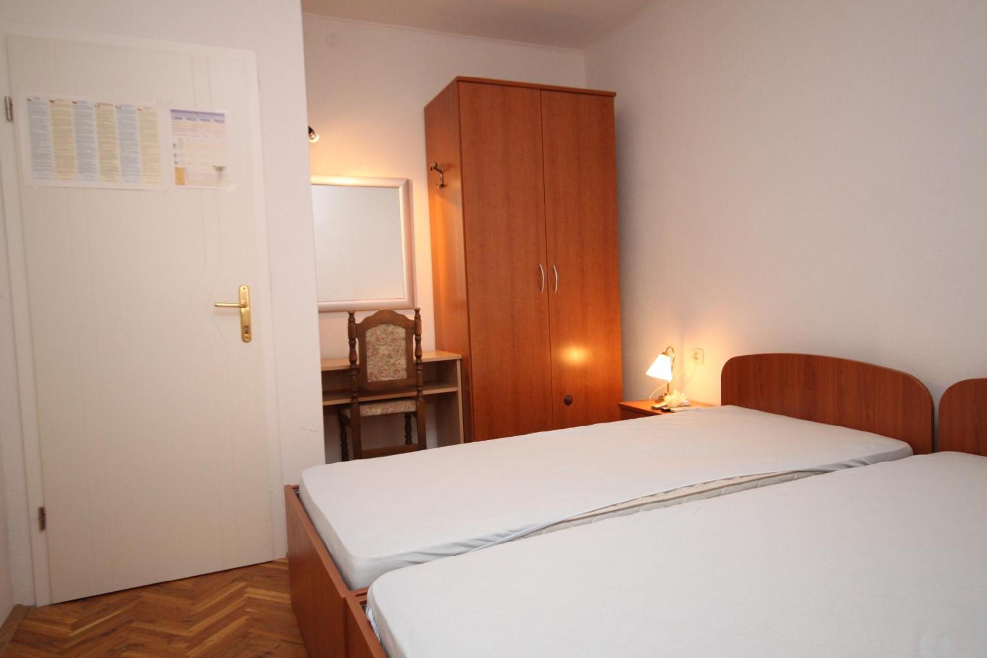 Apartments With A Parking Space Makarska - 6693 Kamer foto